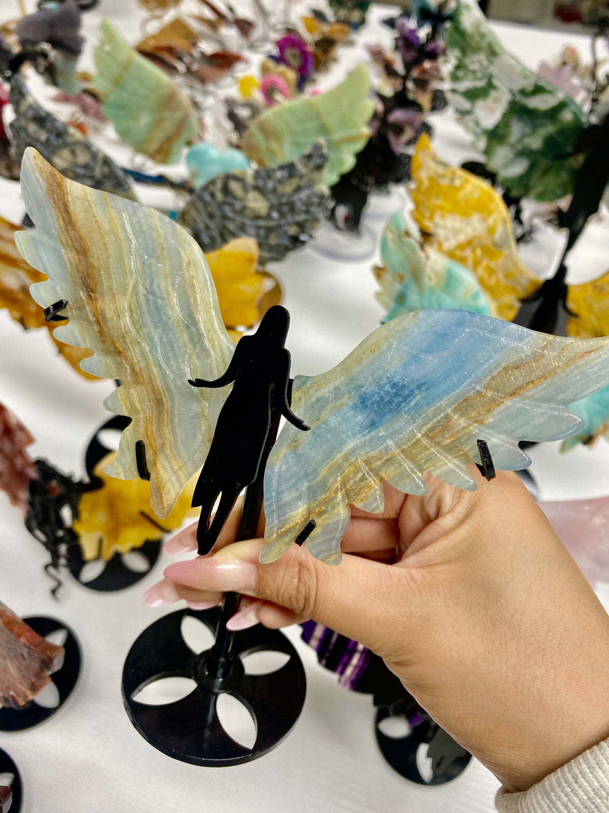 Crystal angle wing