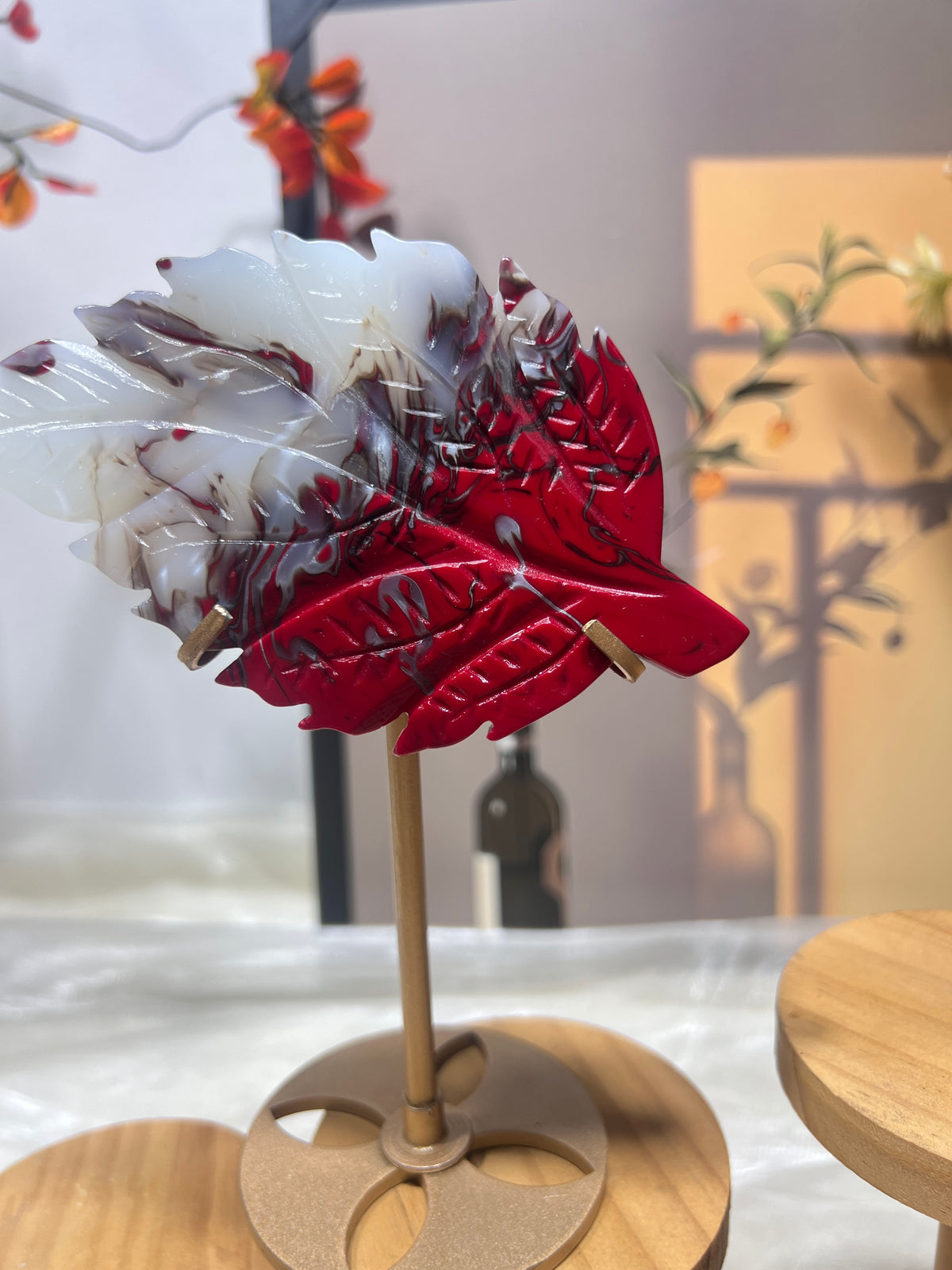 Crystal leaves with holder
