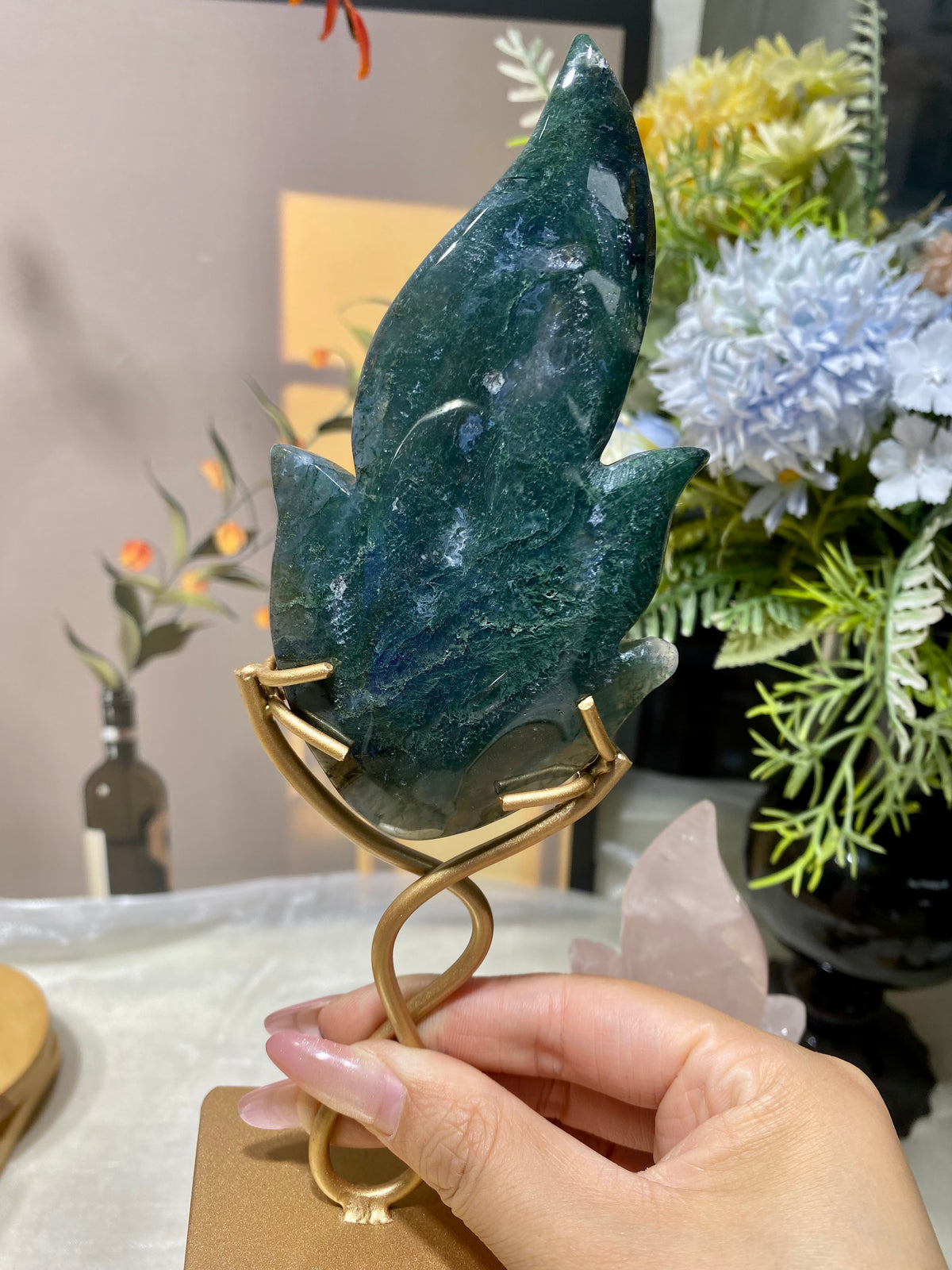 Crystal flames with holder